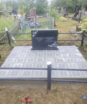 Памятник двойной 159